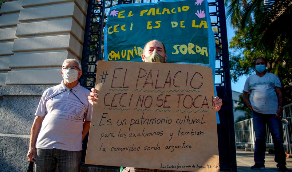 Contra todo tipo de inclusión .